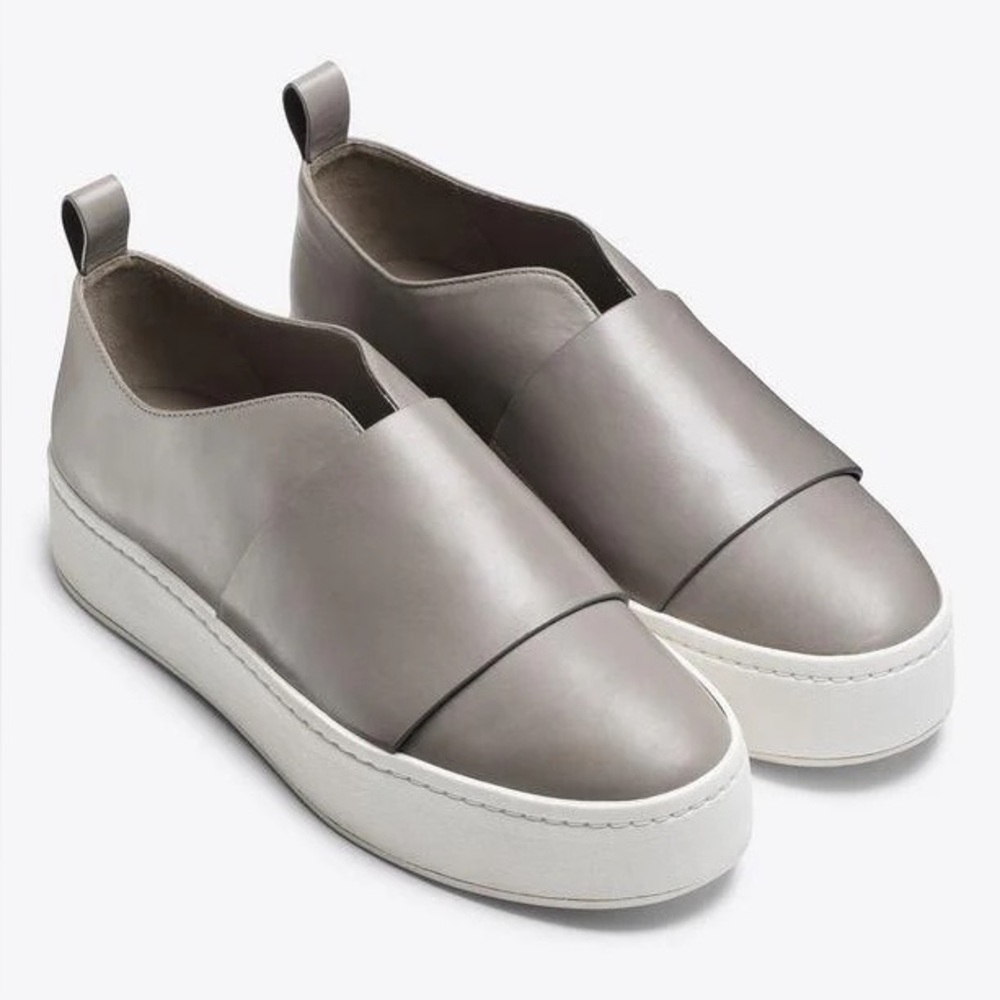 Vince Wallace Woodsmoke Slip On Loafers Flats